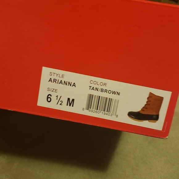 Arianna Duck Boot - Picture 6 of 6